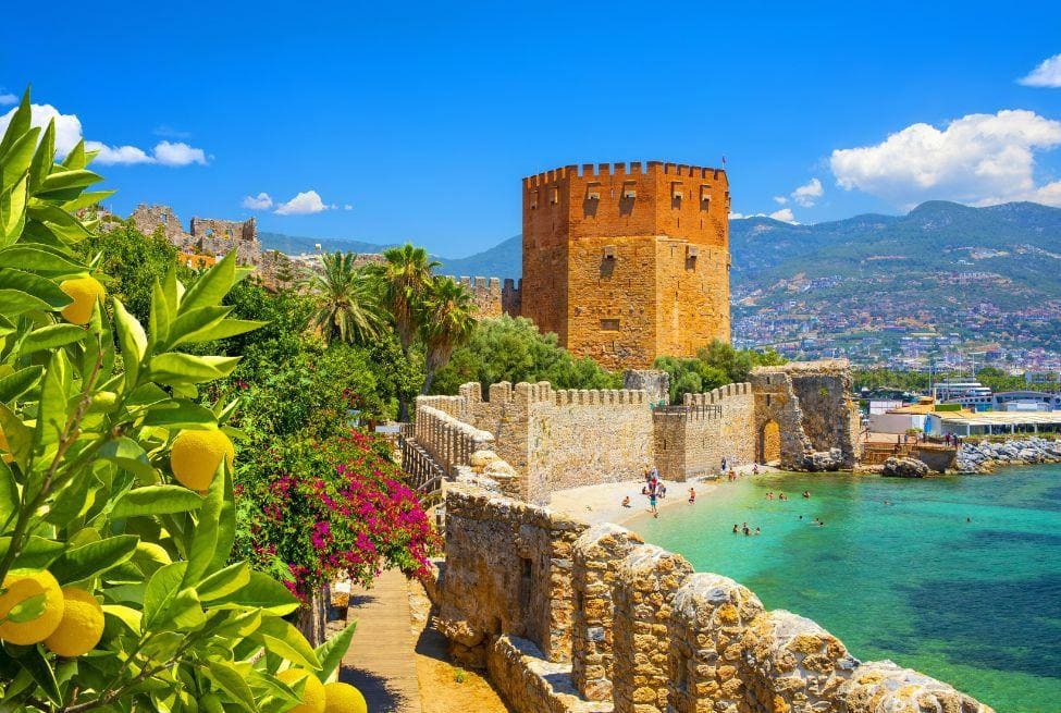 LA RIVIERA TURQUEE